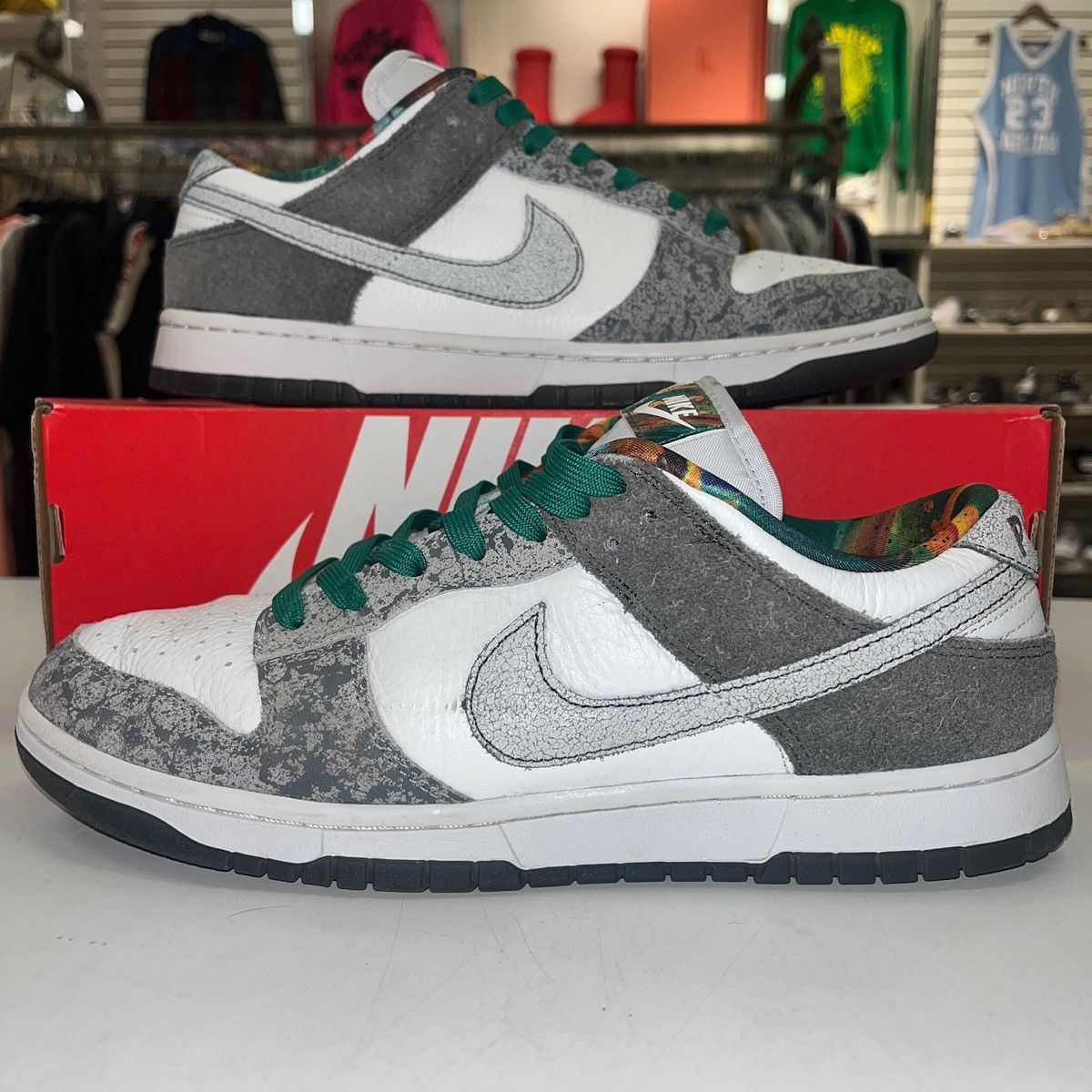 Nike Size 10 - Nike Dunk Premium Low Philly - HF4850-068 Size US 10 / EU 43 - 1 Thumbnail
