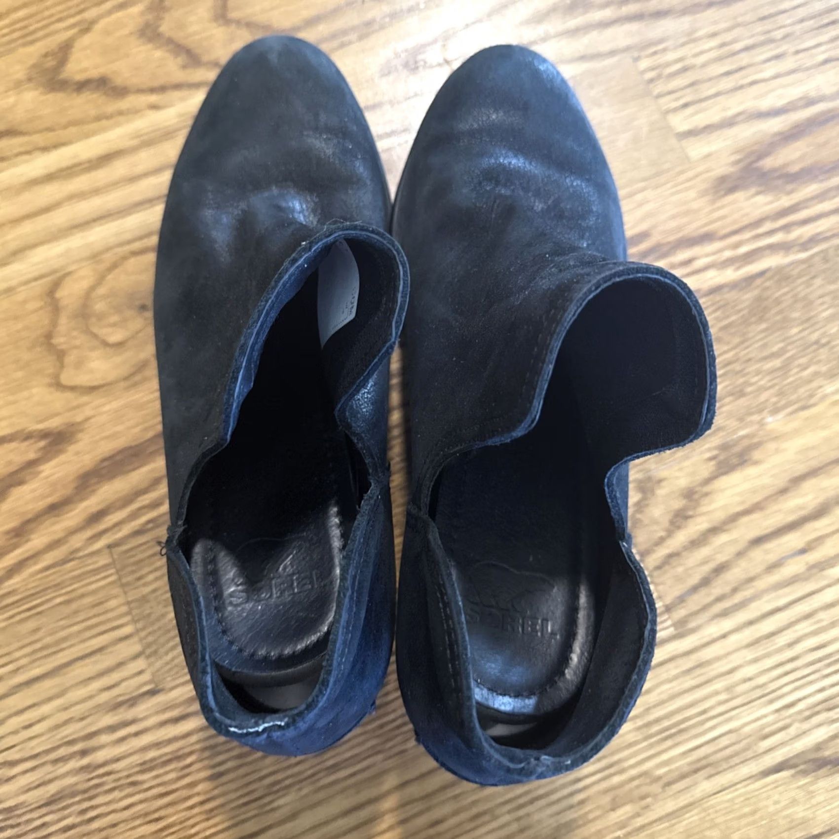 SOREL Sorel Lolla Bootie Boots Size 8 Black Distressed Suede Low Heel Womens Cutout Ankle Bootie Booties Leather Insole Rubber Outsole Size US 8 / IT 38 - 6 Thumbnail