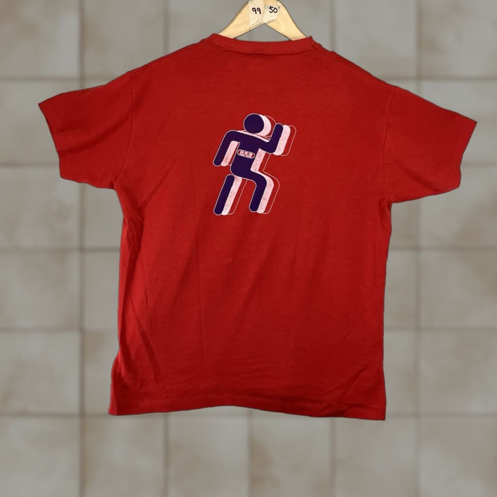 Vintage VINTAGE 80s Gulf Coast Sportswear T-Shirt Men Red Crew Neck Short Sleeve H-E-B Graphic Print Classic Slim Fit L Size US L / EU 52-54 / 3 - 1 Thumbnail