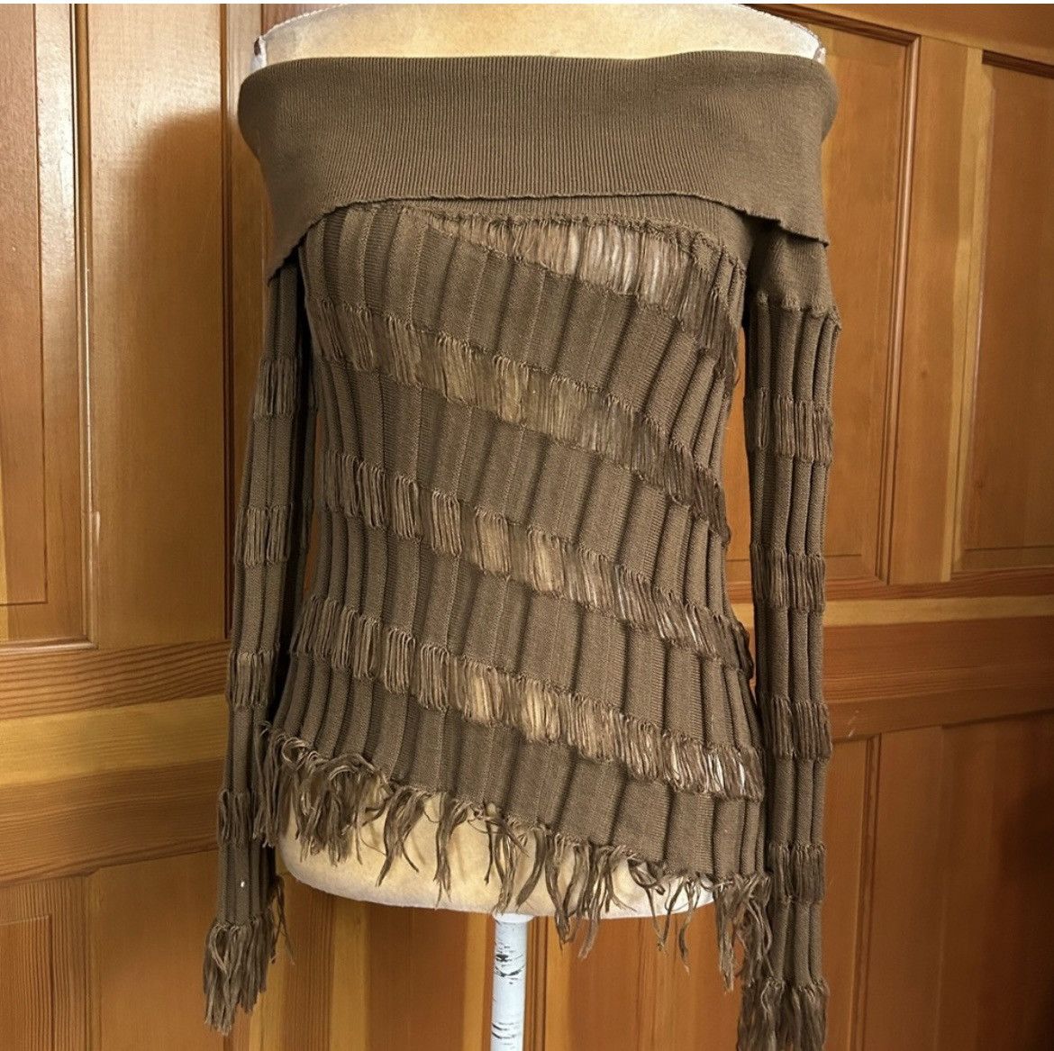 Designer × Other NWT, Lavishly Paris Women’s Gorgeous Off Shoulder Sweater Size M / US 6-8 / IT 42-44 - 14 Thumbnail