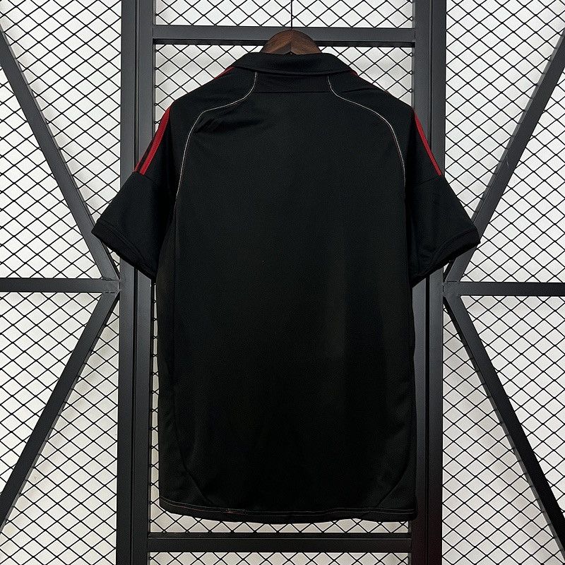 Adidas 12/13 AC Milan retro Size US S / EU 44-46 / 1 - 2 Thumbnail