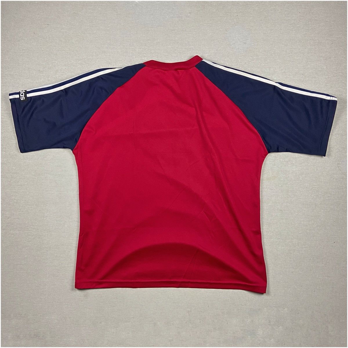 Adidas Vintage Adidas Trefoil Jersey – Made in England – Size L Size US L / EU 52-54 / 3 - 9 Thumbnail