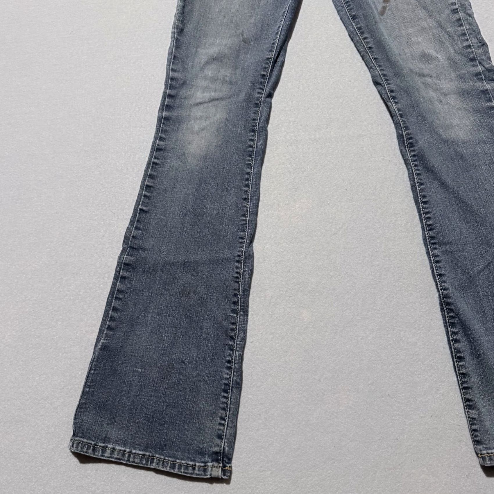 Levi's Signature Gold by Levi Strauss Mid Rise Bootcut Jeans Blue Denim Women's 2 XS 26x32 Y2K Gold Logo Button Zip Inseam 30 Vintage No Size 26" / US 2 / IT 38 - 5 Thumbnail