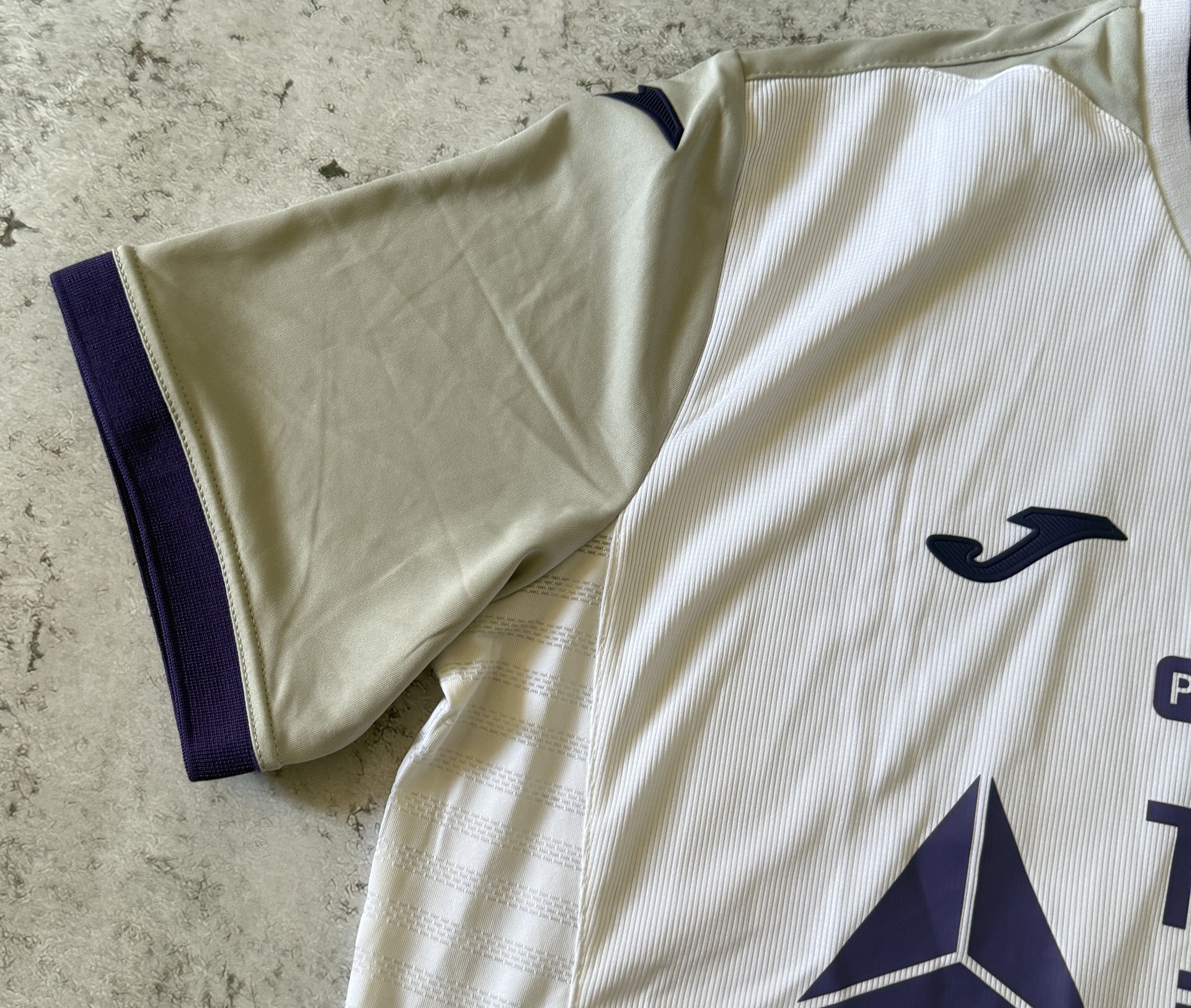 Joma Toulouse 2020 AWAY FOOTBALL SOCCER SHIRT JERSEY SIZE XL Size US XL / EU 56 / 4 - 7 Thumbnail