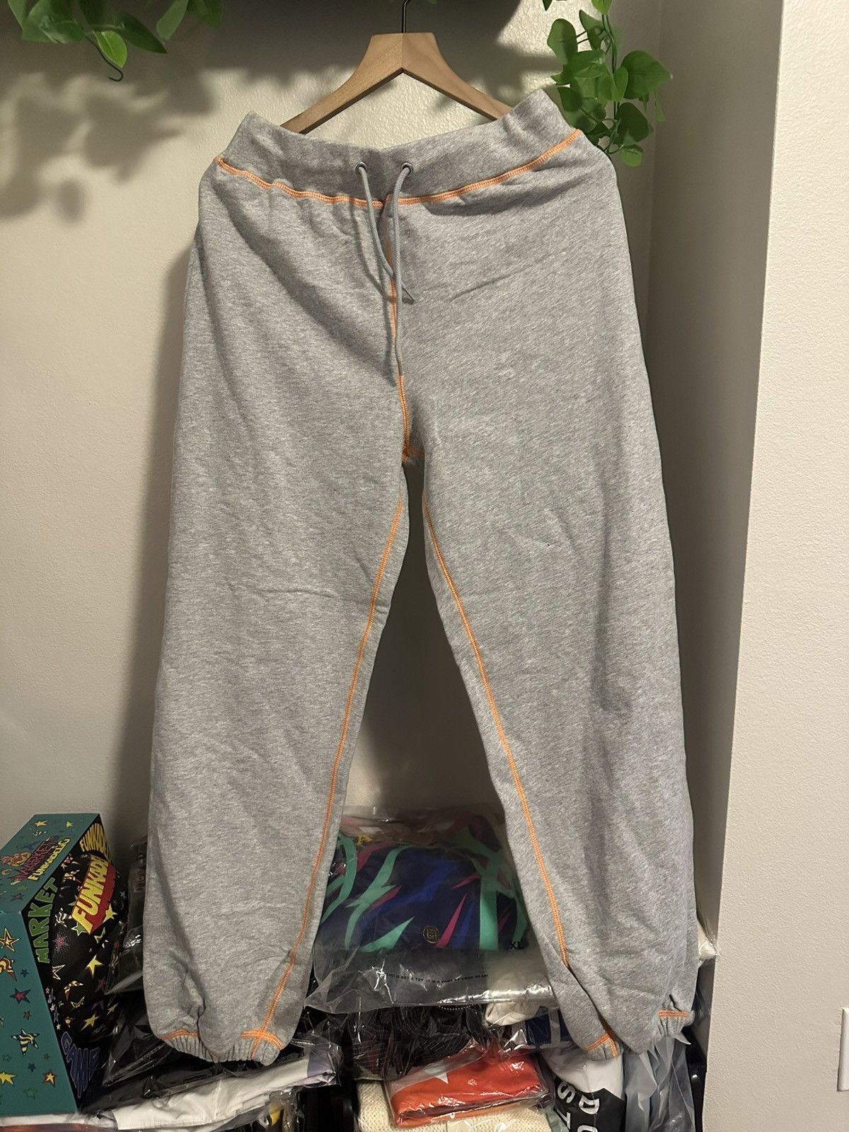 Pleasures Pleasures contract stitch sweat pants. Size US 30 / EU 46 - 1 Thumbnail