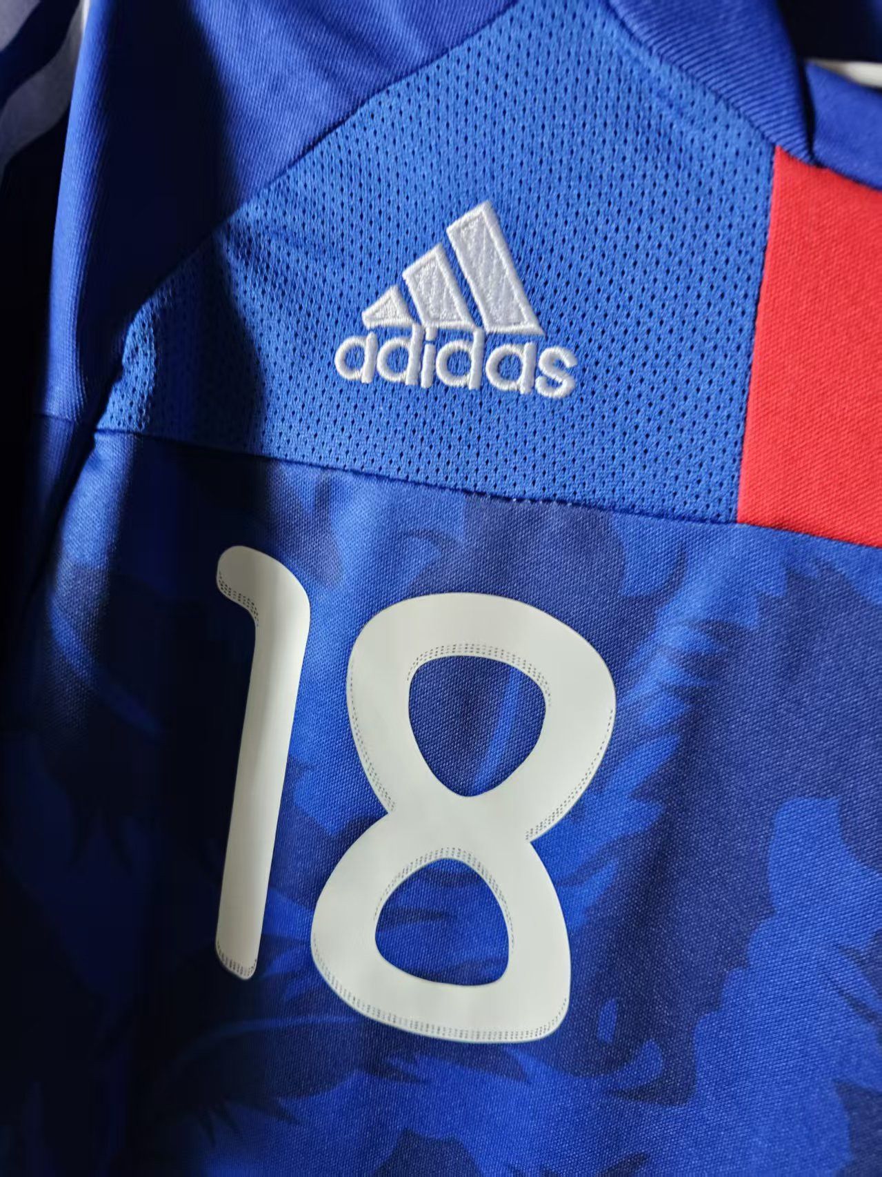 Other 2010 Japan 18 Keisuke Honda Jersey Home Size US XL / EU 56 / 4 - 5 Thumbnail