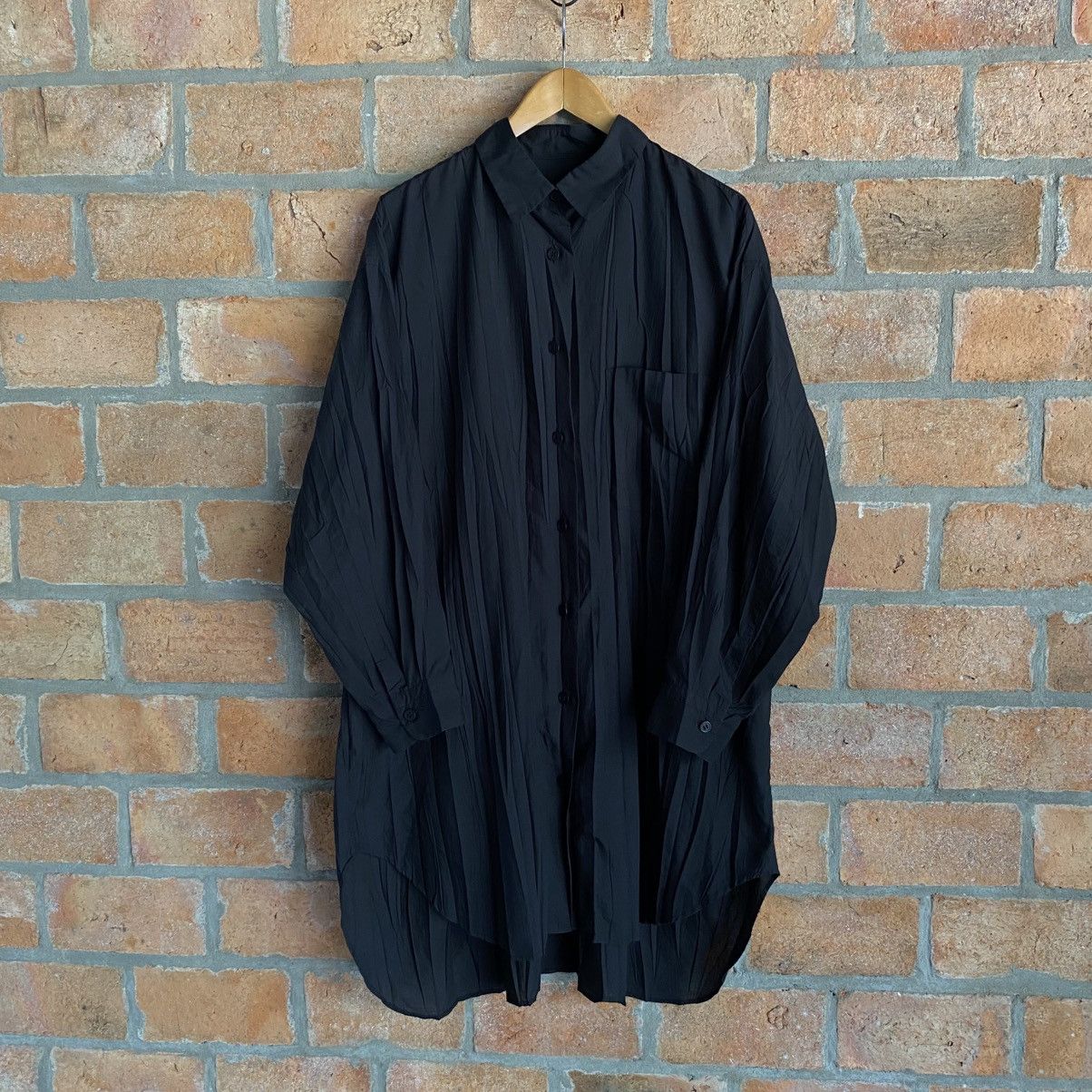 ISSEY MIYAKE Black Pleated Oversized Dress Shirt