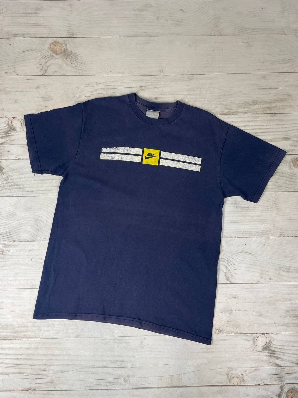 Nike Vintage Nike 00s T Shirt Swoosh Size US L / EU 52-54 / 3 - 1 Thumbnail