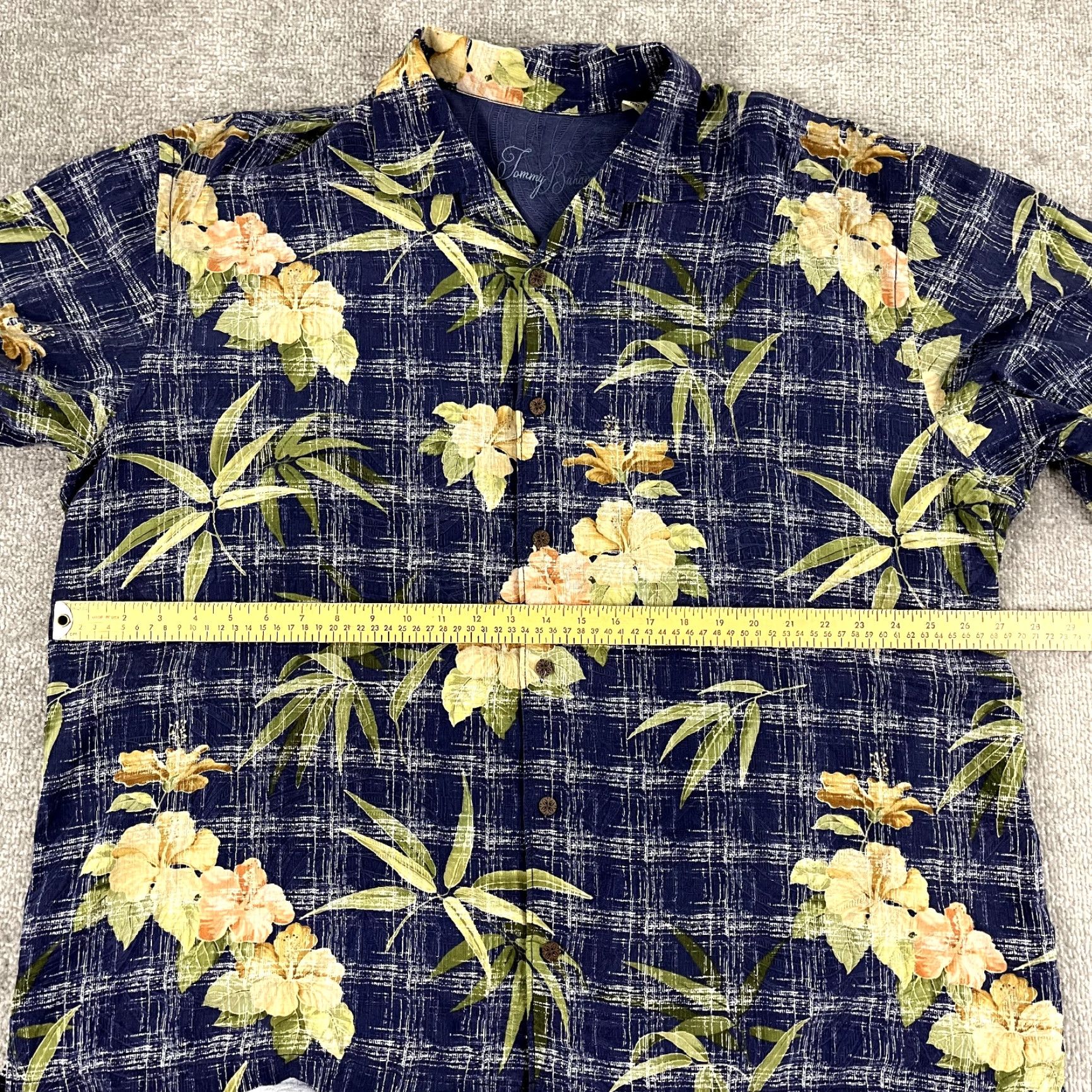 Tommy Bahama TOMMY BAHAMA Shirt Mens 2XL XXL Blue Floral Hawaiian 100% Silk Resort Button Up Size US XXL / EU 58 / 5 - 4 Thumbnail