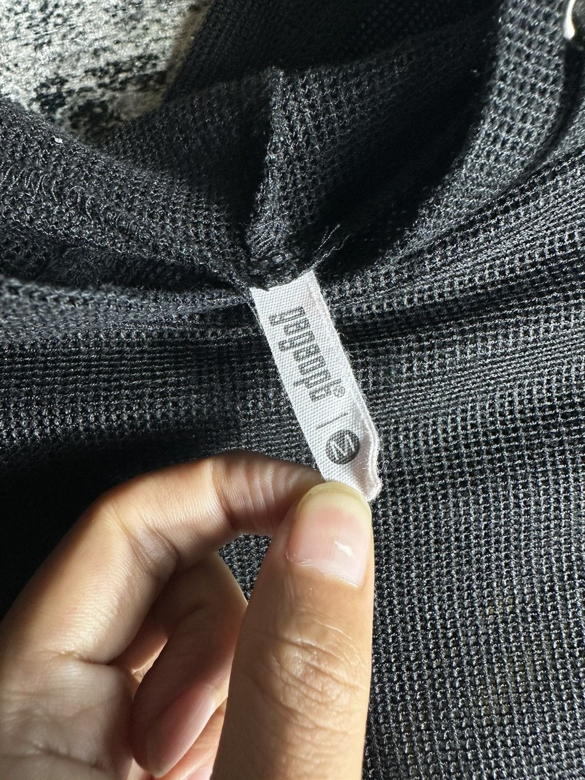 KMRii IF SIX WAS NINE LGB CROPPED STYLE FISHNET BLACK HOODIE Size M / US 6-8 / IT 42-44 - 10 Thumbnail