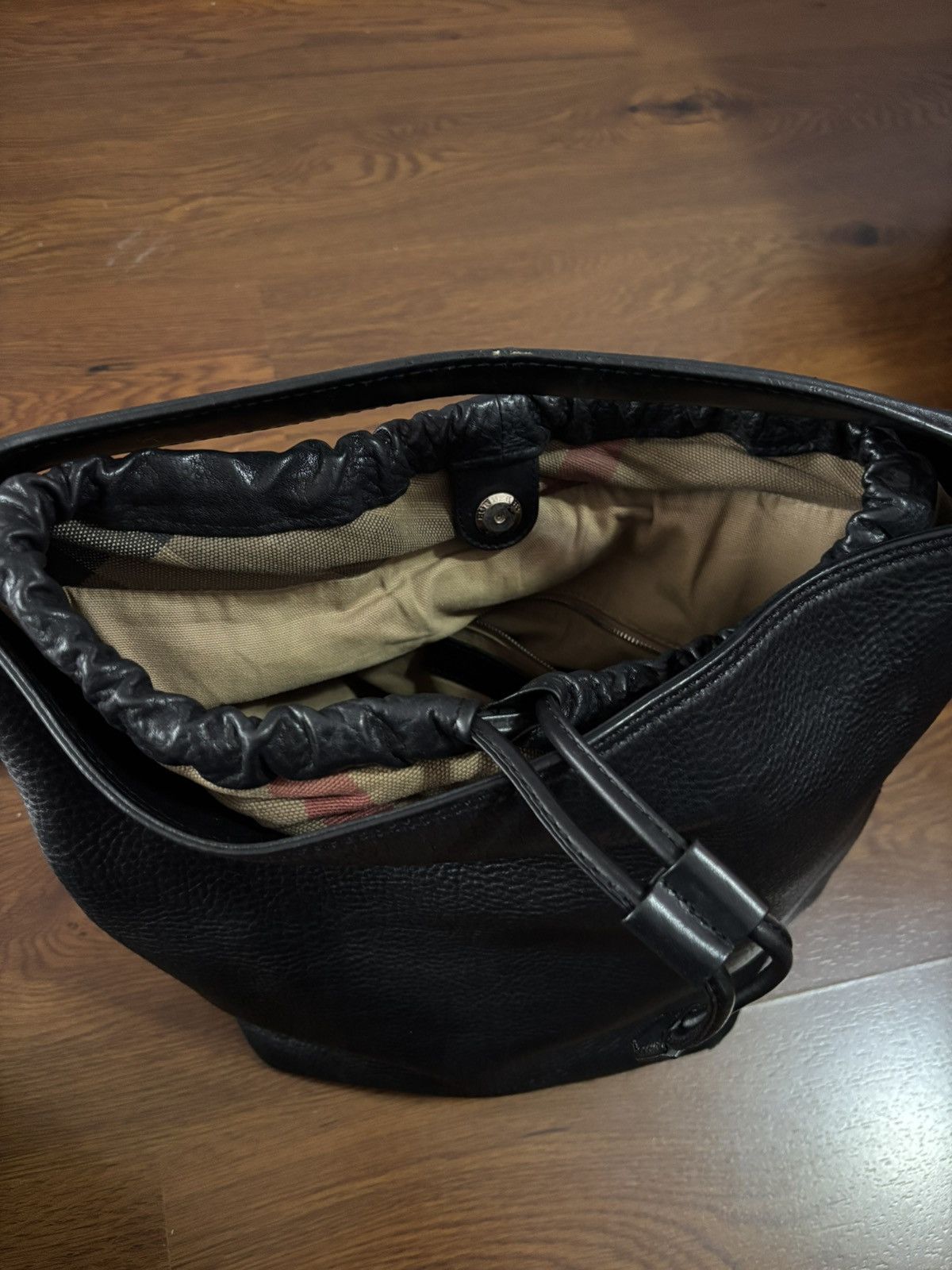 Burberry Burberry Black Leather Hobo Bag Authentic Vintage Nova Check Size ONE SIZE - 8 Thumbnail