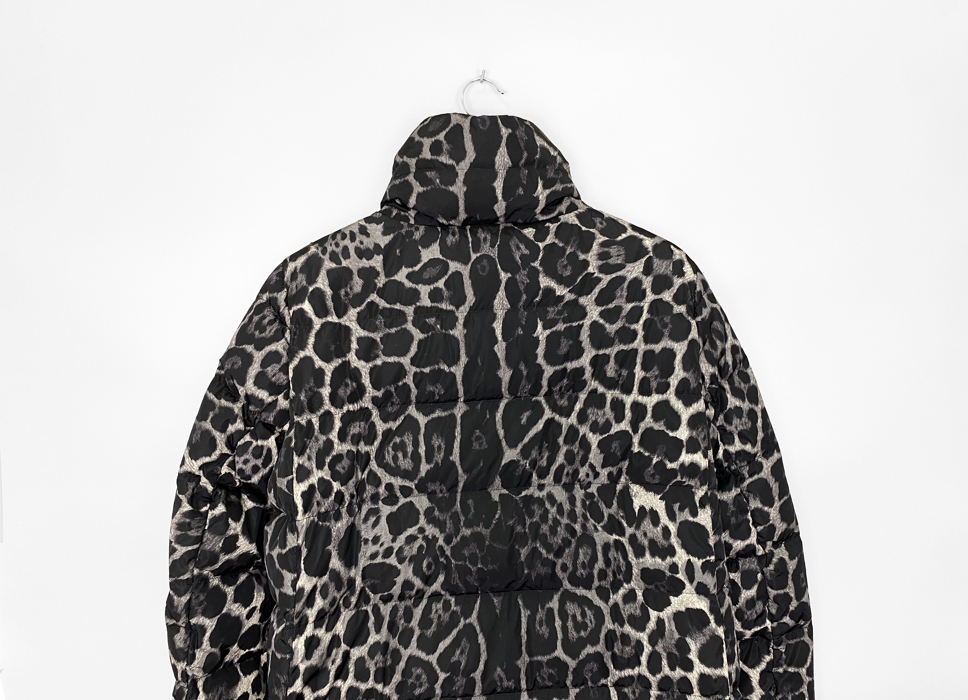 Moncler MONCLER Torcelle Giubbotto Leopard Print Wmns Down Coat Size XL / US 12-14 / IT 48-50 - 7 Thumbnail