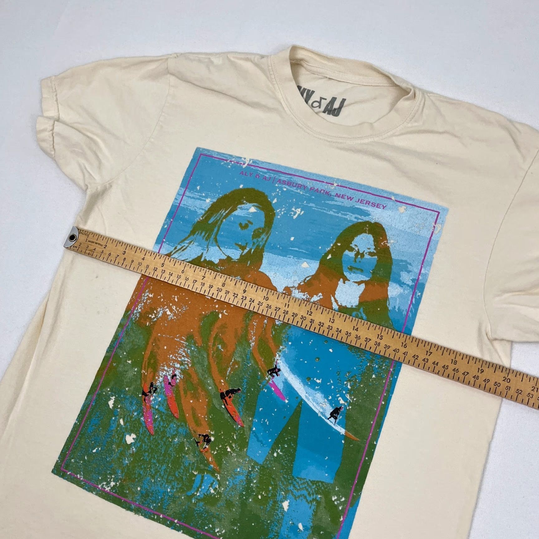 Vintage ALY & AJ Concert Graphic Tee Shirt Adult Mens Medium Brown Asbury Park NJ Size US M / EU 48-50 / 2 - 5 Thumbnail