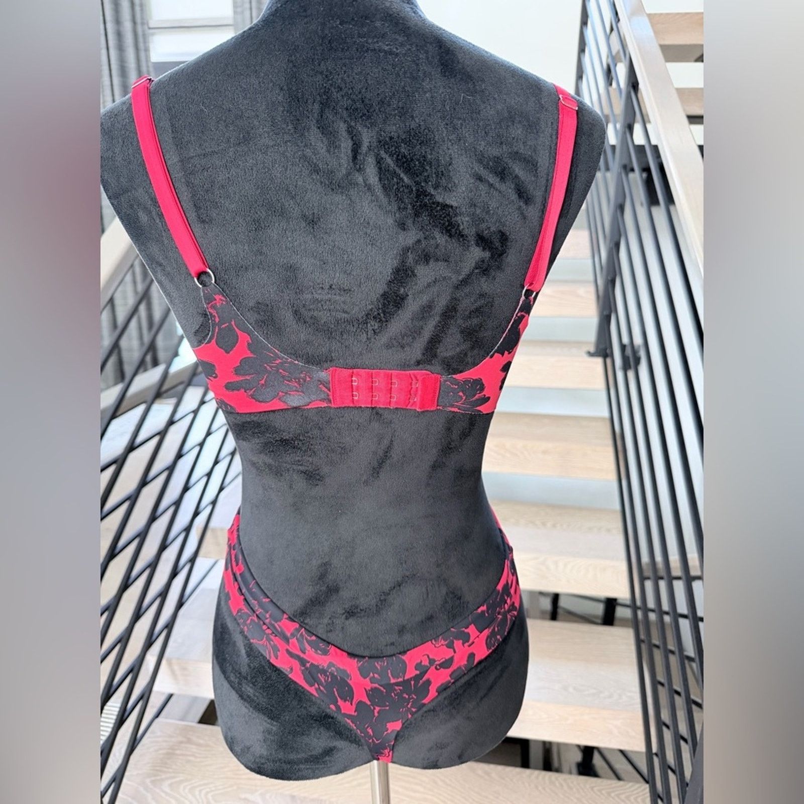 la Vie en Rose Floral Red & Black Lingerie matching set size S Size ONE SIZE - 3 Thumbnail