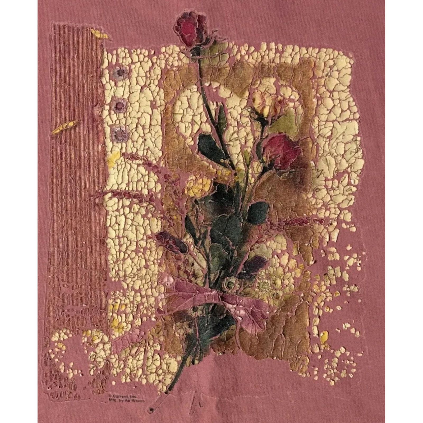 Vintage VINTAGE Love Nature Art Rose Grunge Punk 90s Shirt XL Men Red Heart Flowers Distressed T-Shirt Size US XL / EU 56 / 4 - 2 Thumbnail