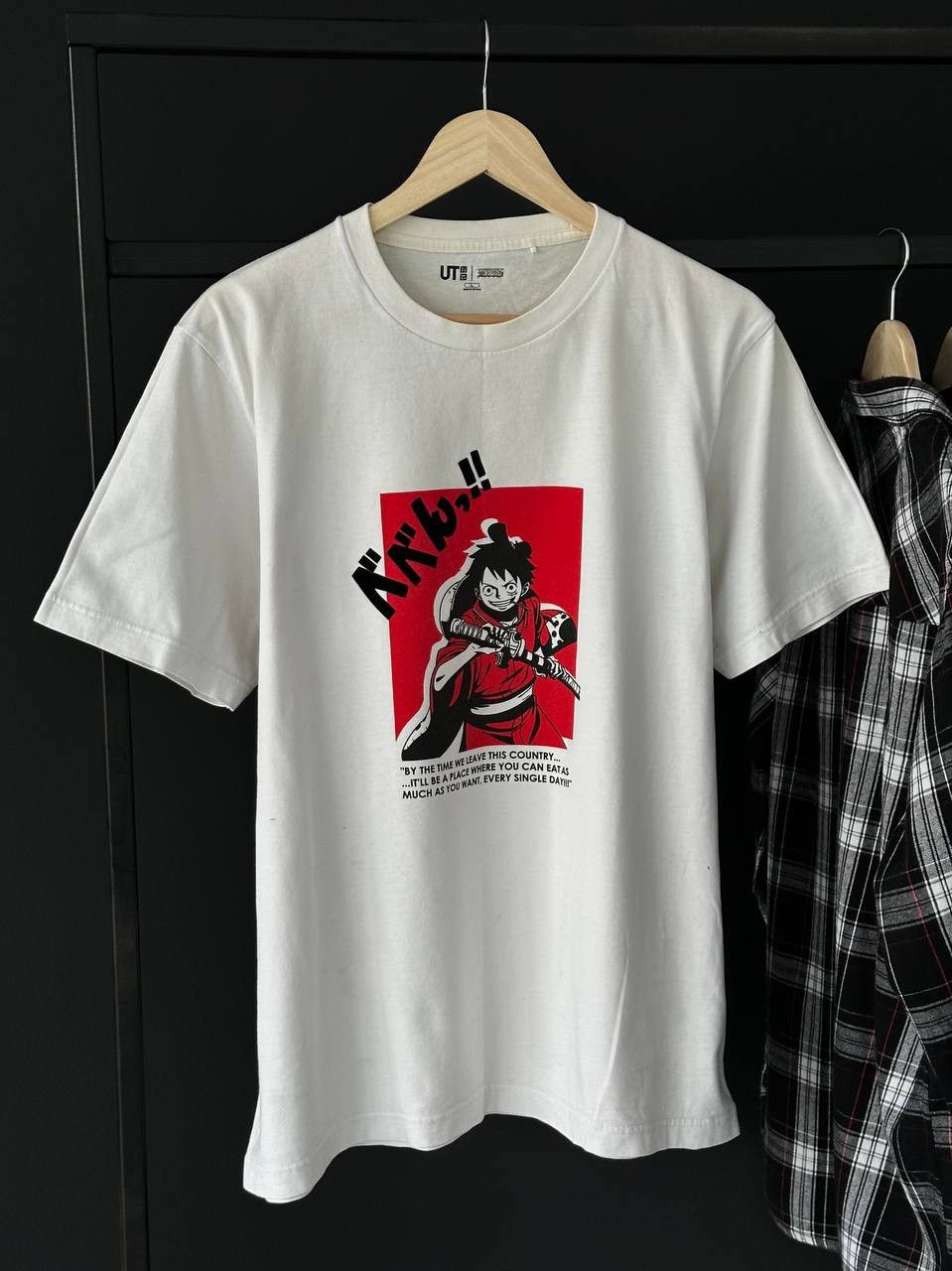 Anime × One Piece × Uniqlo UT Uniqlo One Piece Anime Luffy T-Shirt Size US L / EU 52-54 / 3 - 1 Thumbnail