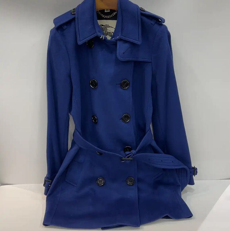 Burberry Blue Wool Winter Coat for Women