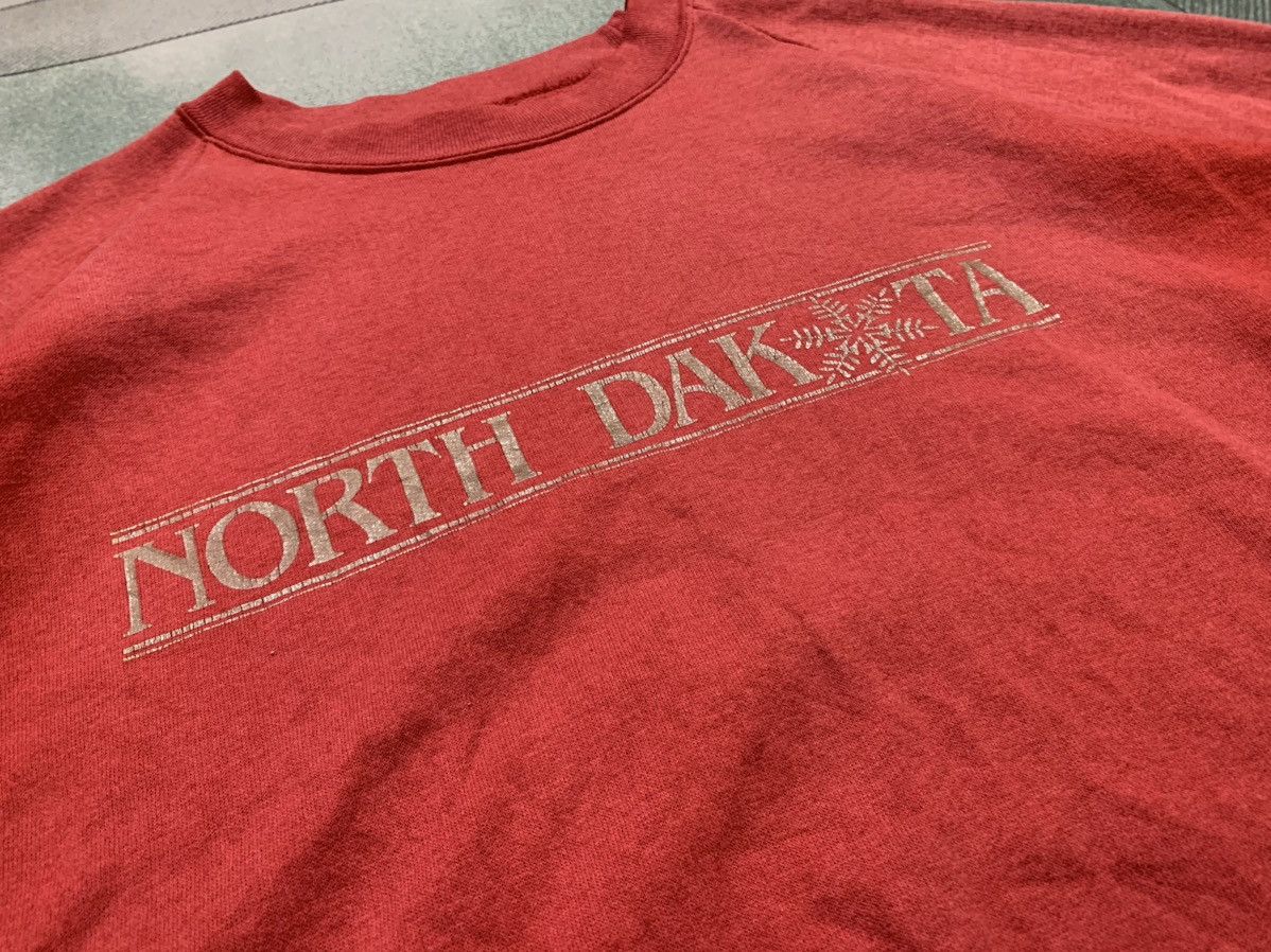 Vintage Vintage 80s North Dakota Sweatshirt Size US L / EU 52-54 / 3 - 4 Thumbnail