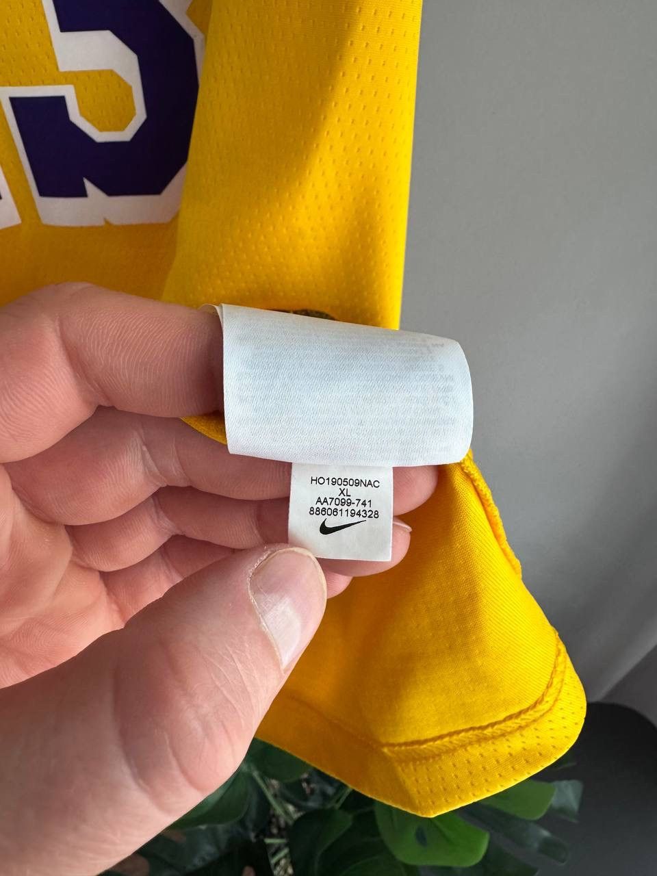 Nike Nike Los Angeles Lakers NBA Basketball Jersey #23 JAMES, XL Size US XL / EU 56 / 4 - 12 Thumbnail