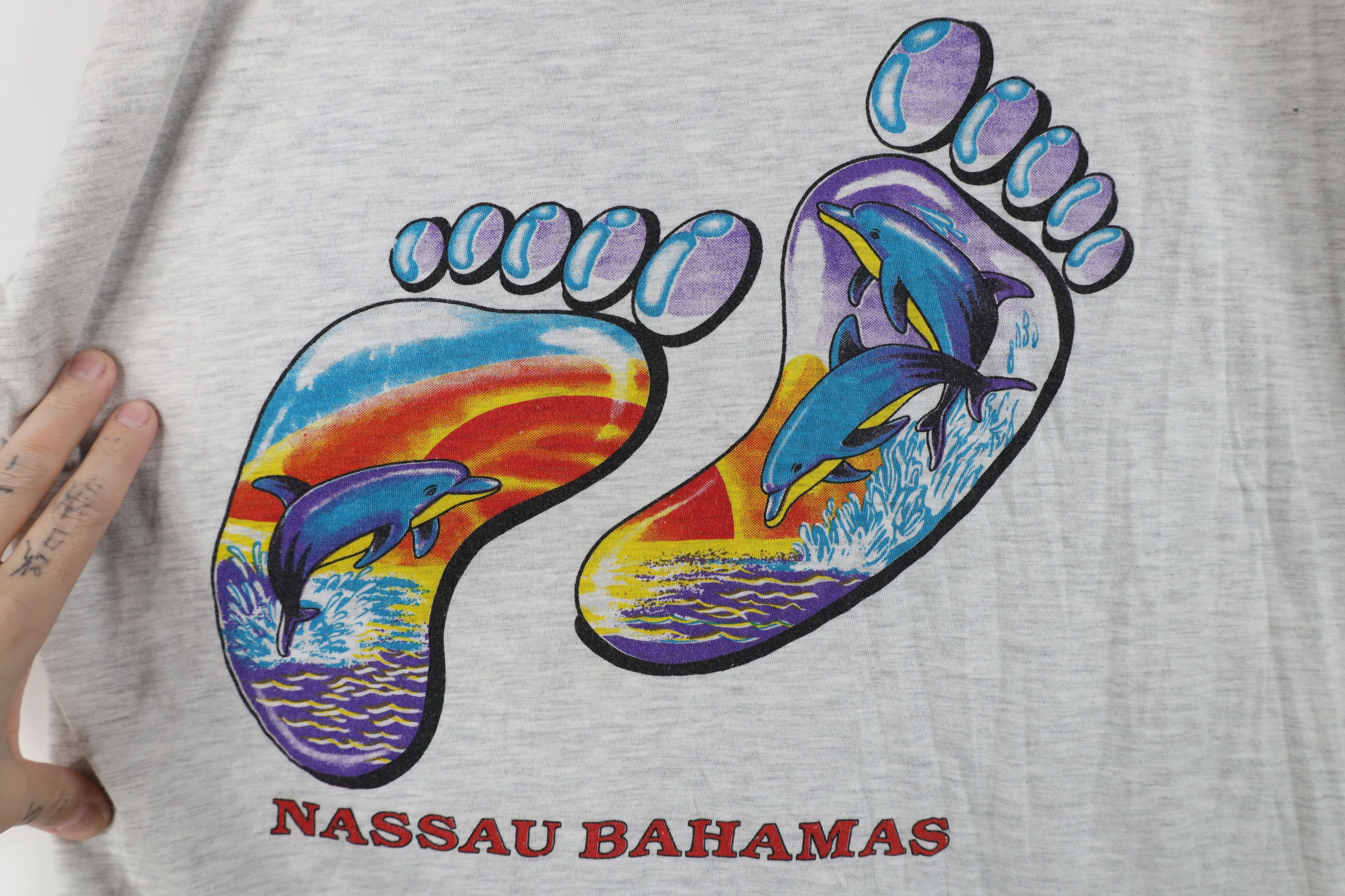 Vintage Vintage 90s Y2K Streetwear Nassau Bahamas Dolphin T-Shirt Size XL / US 12-14 / IT 48-50 - 4 Thumbnail