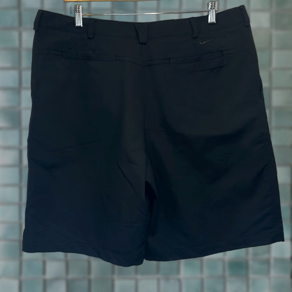 Nike Nike Golf Mens Black Golf Shorts 38 Fit Dry Chino Waist 19” Inseam 9.5” Mens Jeans? Size US 38 / EU 54 - 1 Thumbnail