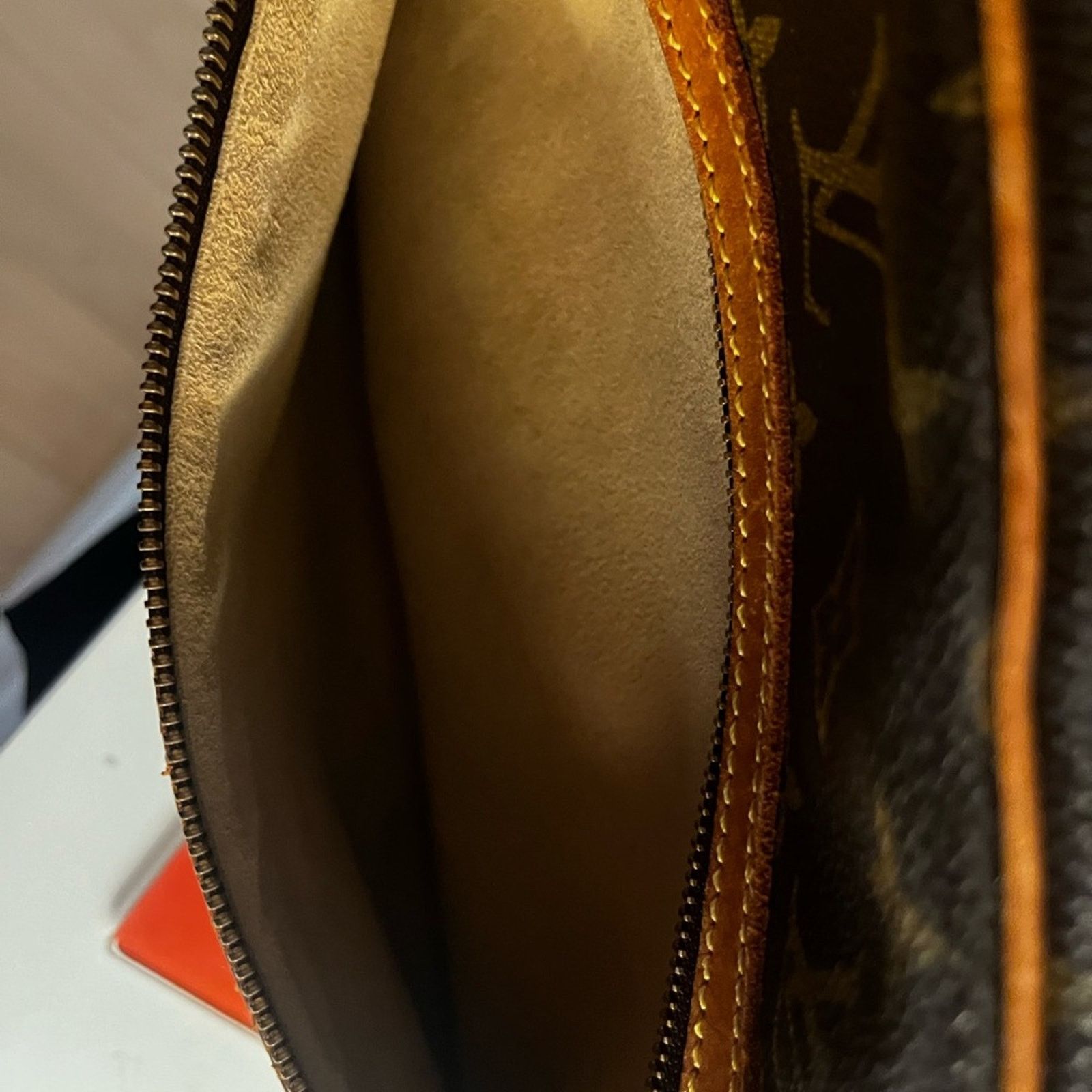 Louis Vuitton Louis Vuitton Monogram Cite GM large shoulder bag, EUC! Size ONE SIZE - 9 Thumbnail