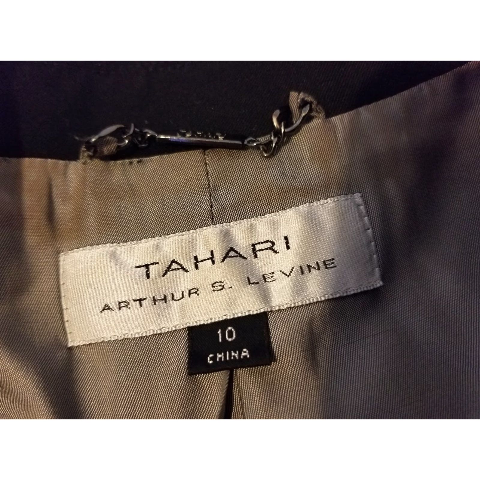 Vintage Womens Tahari Blazer 10 Black Regular Fit Notch Lapel Single-Breasted Jacket Coat, Business, Womens, Tahari, Black, Blazer, Suit Jacket Size L / US 10 / IT 46 - 3 Thumbnail