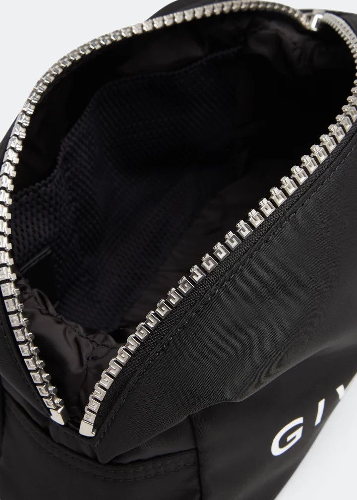 Givenchy o1srvl11e1025 Size: OS / G-Zip Toiletry Pouch in Black Size ONE SIZE - 5 Thumbnail