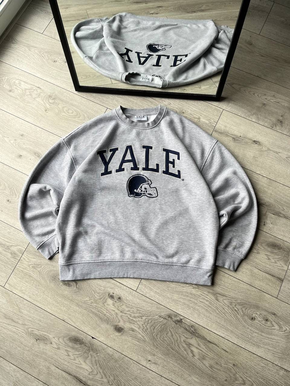 Vintage Vintage Yale Boxy Sweatshirt Y2K M Size US M / EU 48-50 / 2 - 1 Thumbnail