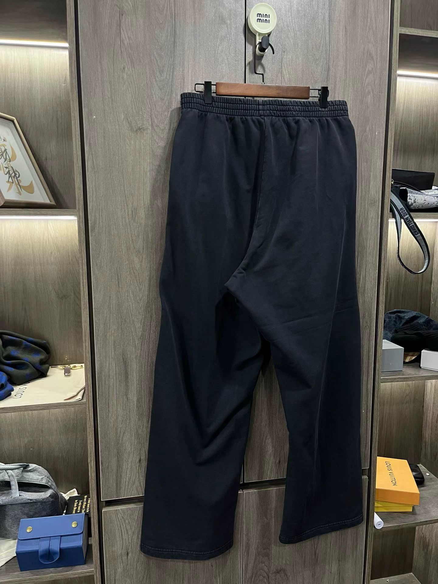 Balenciaga balenciaga pants Size 28" / US 6 / IT 42 - 2 Thumbnail