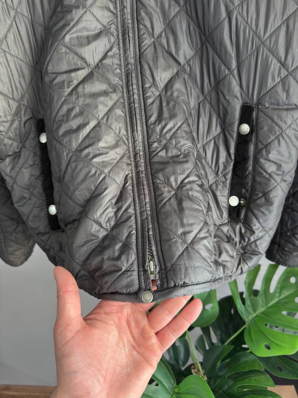 Barbour Barbour International Men's Dark Grey Quilted Jacket, Size L Size US L / EU 52-54 / 3 - 10 Thumbnail