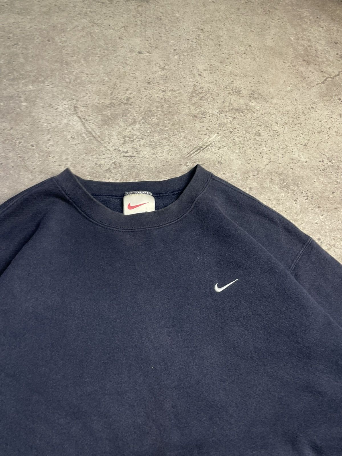 Nike Vintage Nike Made in USA Mini Swoosh Crewneck Sweatshirt Size US XL / EU 56 / 4 - 6 Thumbnail