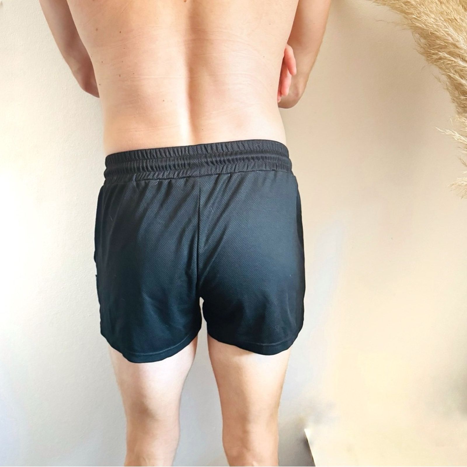 Nordstrom IMPACT Black Drawstring Mesh Workout Gym 3” Short Shorts M Size US 32 / EU 48 - 7 Thumbnail
