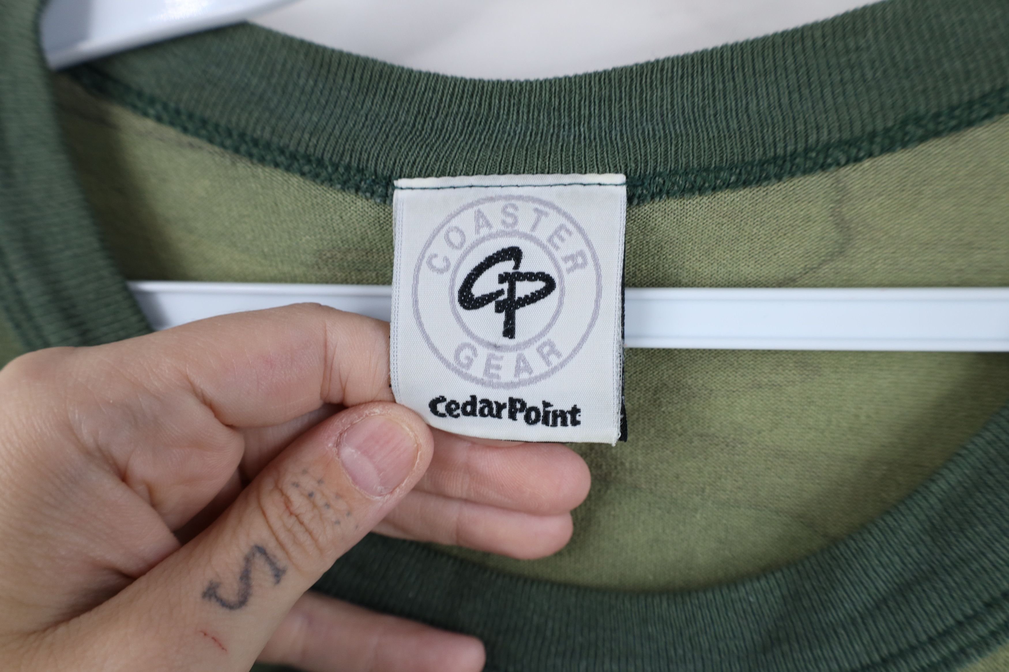 Vintage Vintage 90s Cedar Point Amusement Park Camouflage T-Shirt Size US XL / EU 56 / 4 - 7 Thumbnail