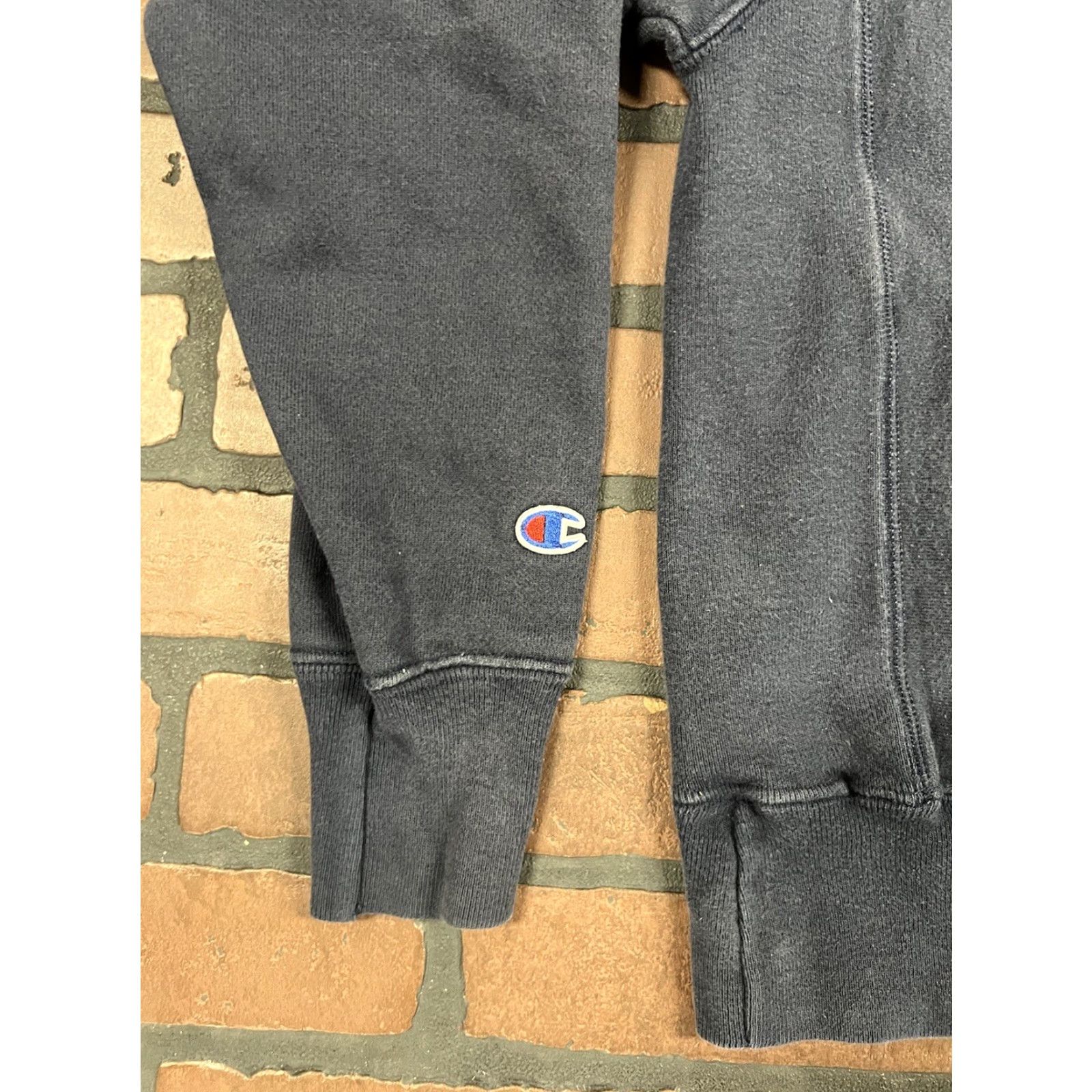 Champion Champion Reverse Weave Pullover Sweatshirt Small Navy Blue Embroidered Logo Mens Size US S / EU 44-46 / 1 - 6 Thumbnail