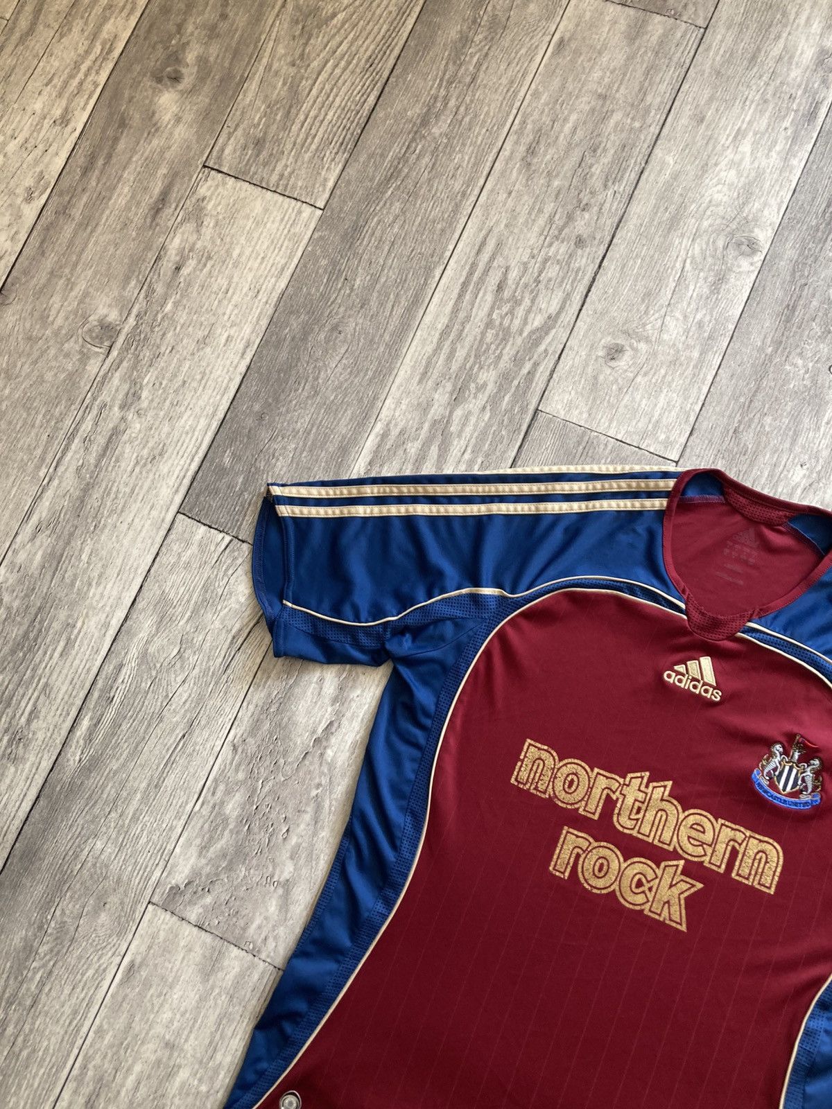 Adidas × Vintage Vintage 06/07 Adidas Newcastle United soccer football Jersey Size US M / EU 48-50 / 2 - 6 Thumbnail