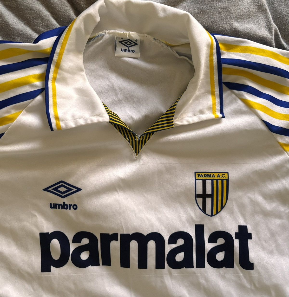 Umbro Parma Umbro 1990 vintage football soccer jersey XL Parmalat Size US XL / EU 56 / 4 - 1 Thumbnail