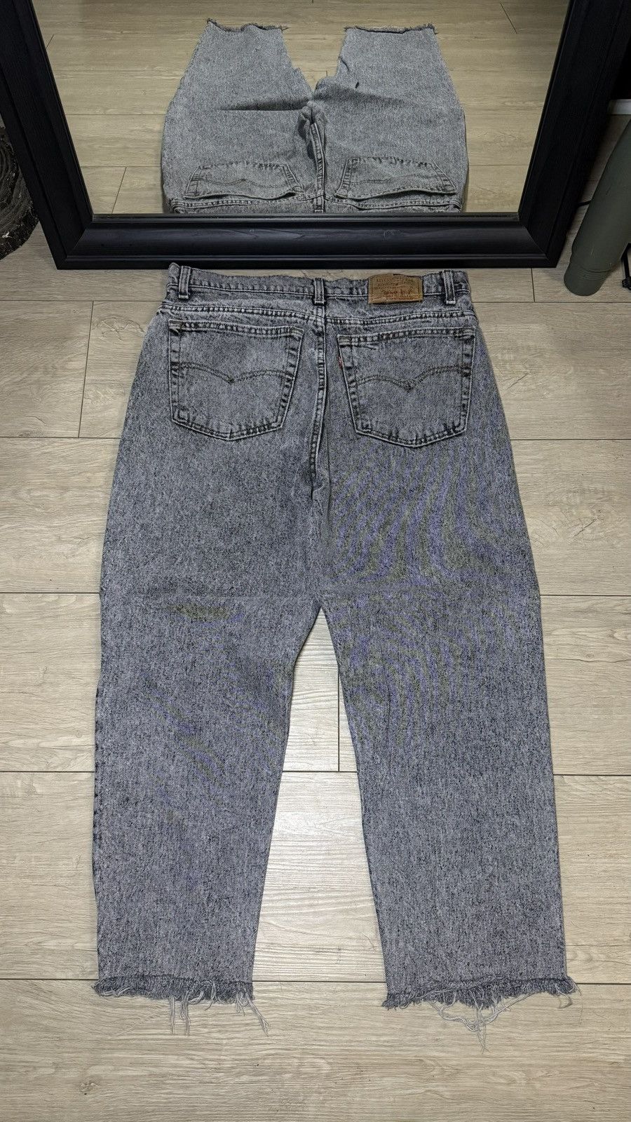 Levi's Vintage 1990s Levi’s 550 38 x 30 Black Acid Wash Denim Jeans Size US 38 / EU 54 - 1 Thumbnail