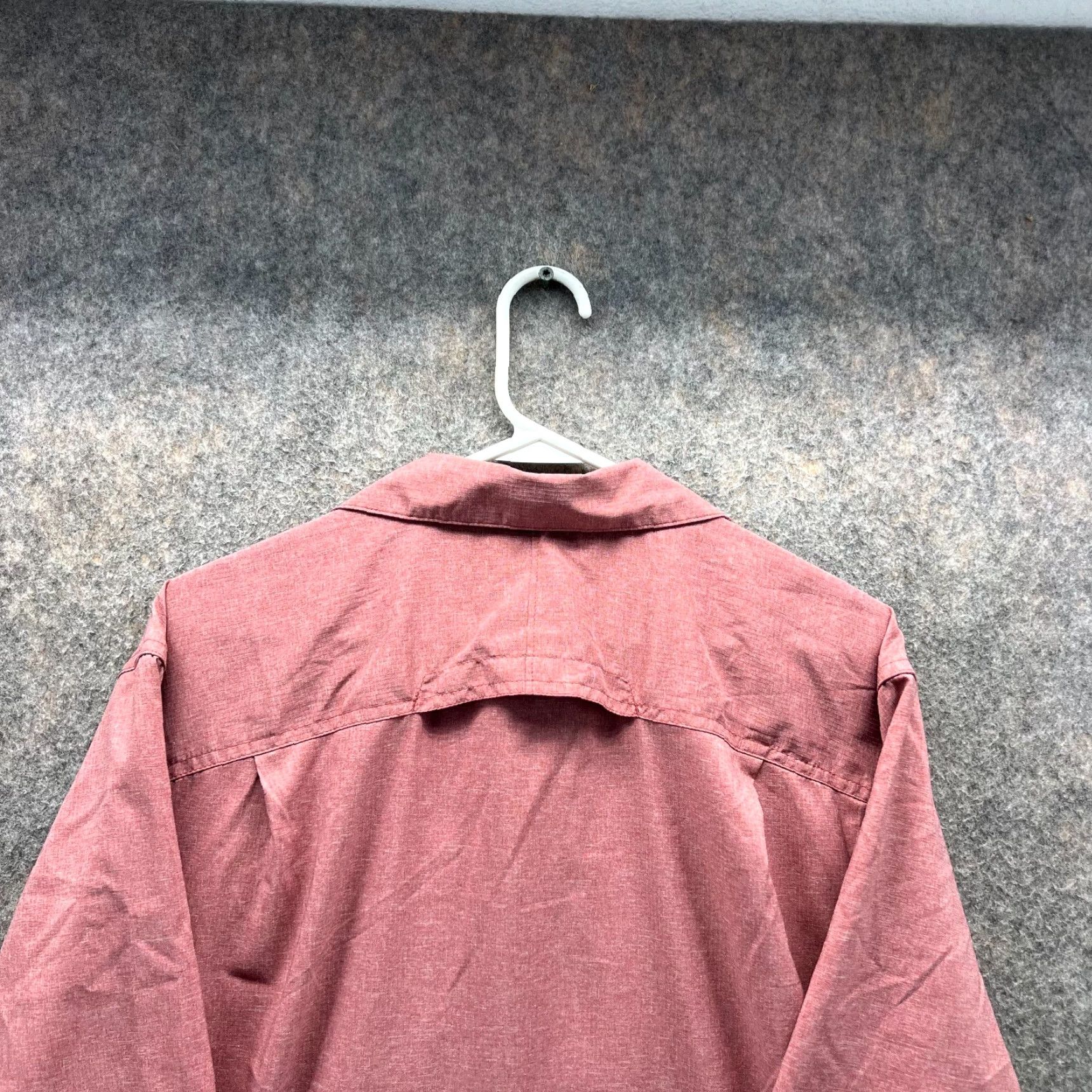 Wrangler VINTAGE Wrangler Shirt Men Large Pink Button Down ATG Outdoors Hiking Pocket Vented Size US L / EU 52-54 / 3 - 3 Thumbnail