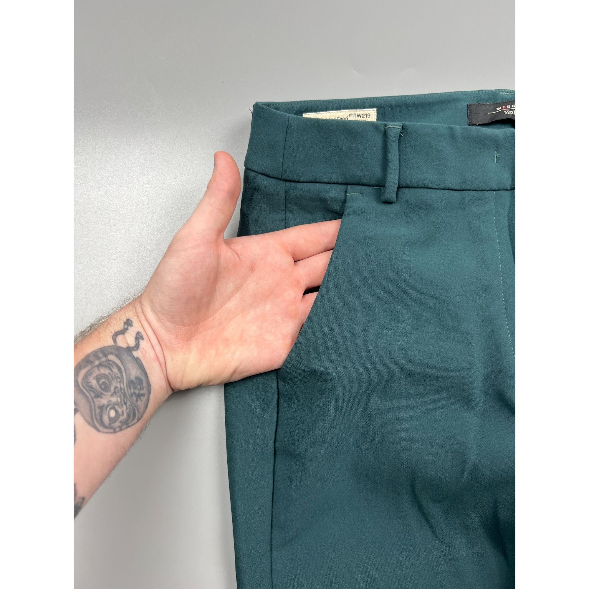 Weekend Max Mara Weekend Max Mara High Waisted Capri Trousers (Y0848) Size 26" / US 2 / IT 38 - 3 Thumbnail