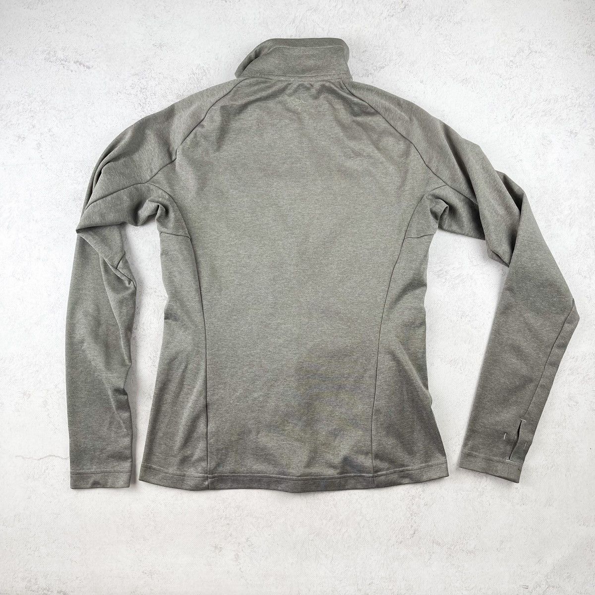 Arc'teryx Arc’teryx 2015 Taupe Gray Zip Up Lightweight Sweater Women’s Size S / US 4 / IT 40 - 5 Thumbnail