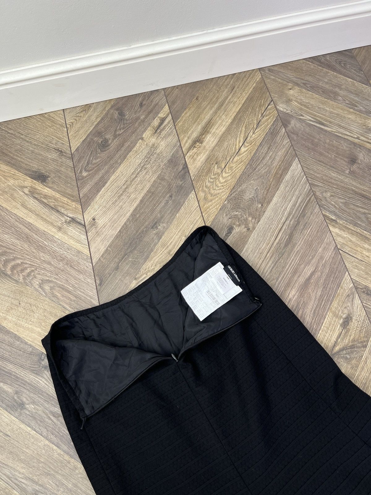 Giorgio Armani Vintage Giorgio Armani Black Flared Wool Skirt Size M / US 6-8 / IT 42-44 - 13 Thumbnail