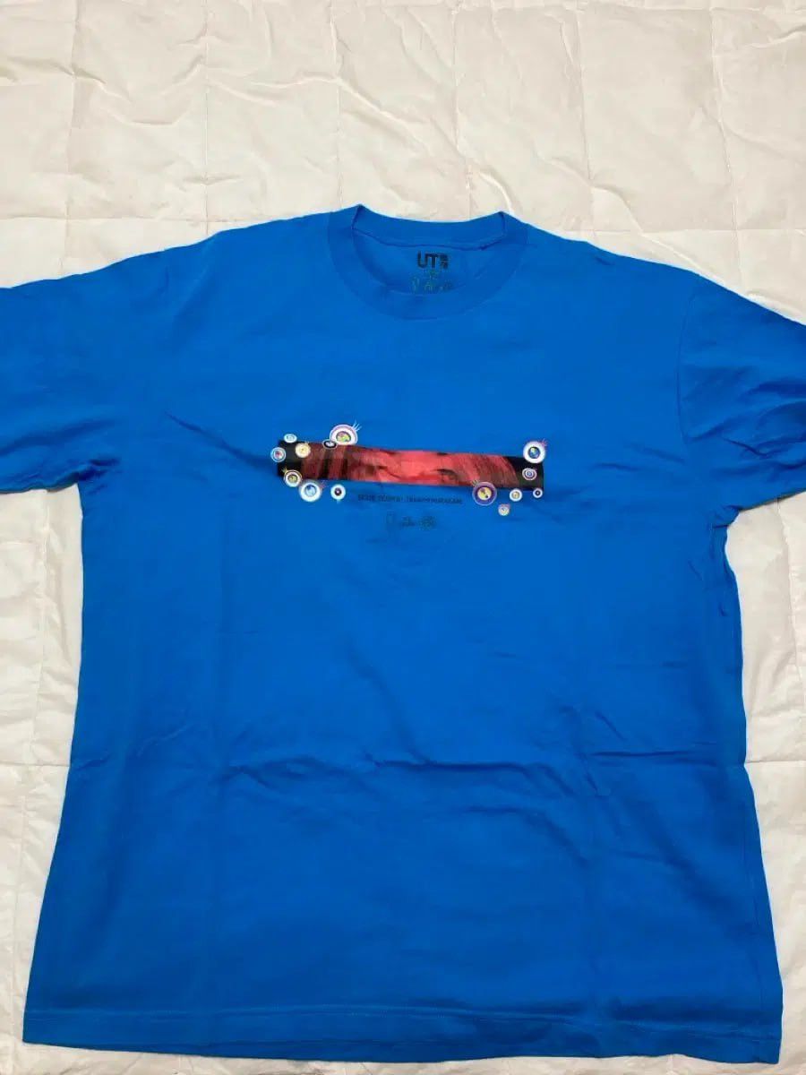 Uniqlo Uniqlo UT Billie Eilish Takashi Murakami blue eyes t shirt Size US XL / EU 56 / 4 - 1 Thumbnail