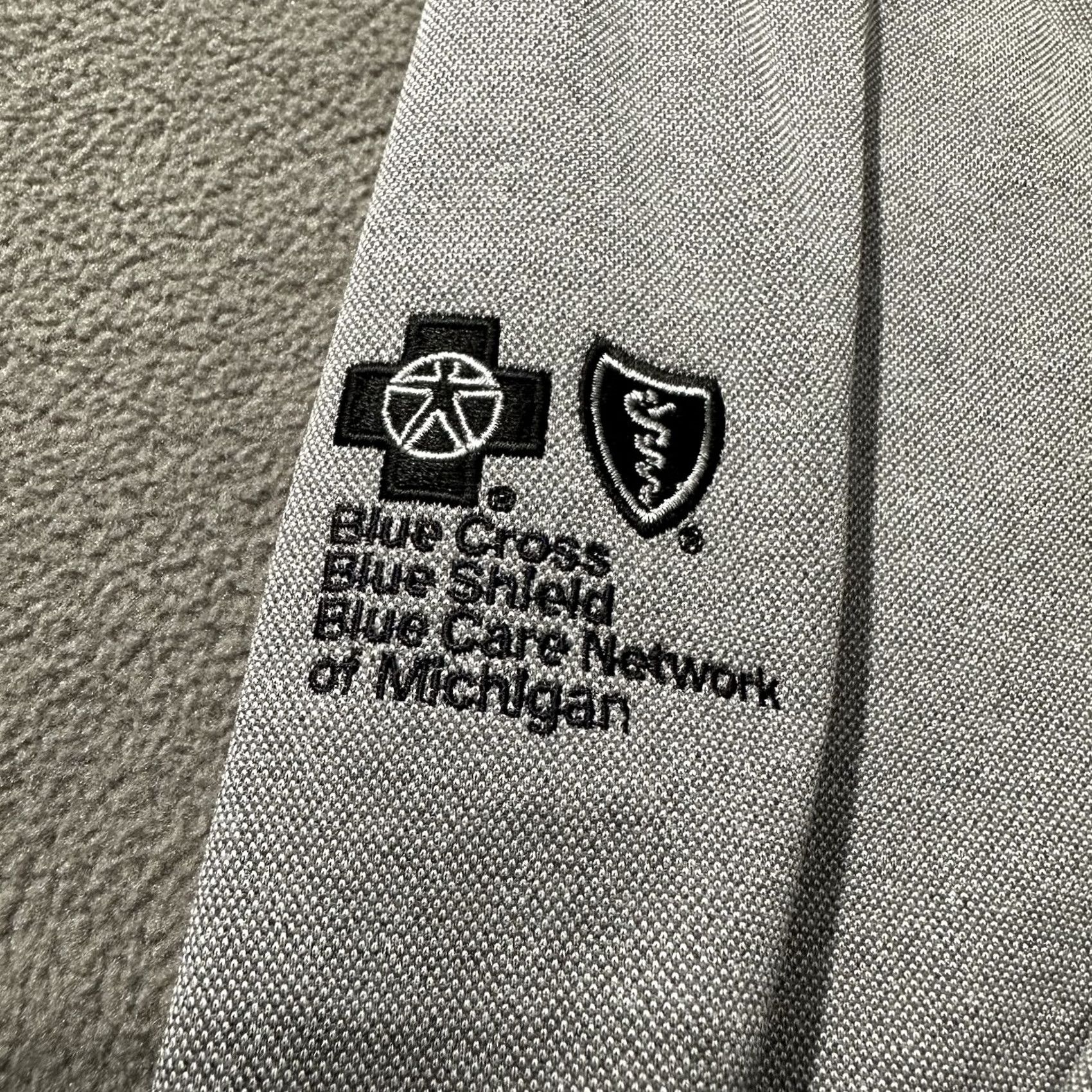 TravisMathew Travis Mathew Pullover Mens XL Gray Coto Perf 1/4 Zip Golf Stretch Blue Cross Size US XL / EU 56 / 4 - 5 Thumbnail