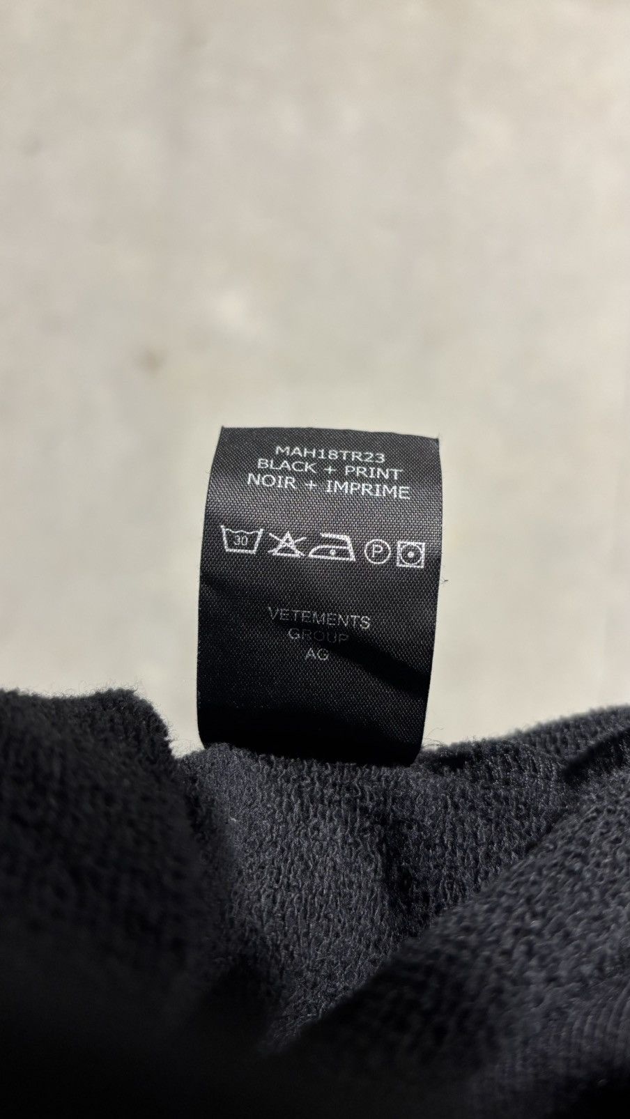 Vetements Vetements Hoodie Size US S / EU 44-46 / 1 - 9 Thumbnail