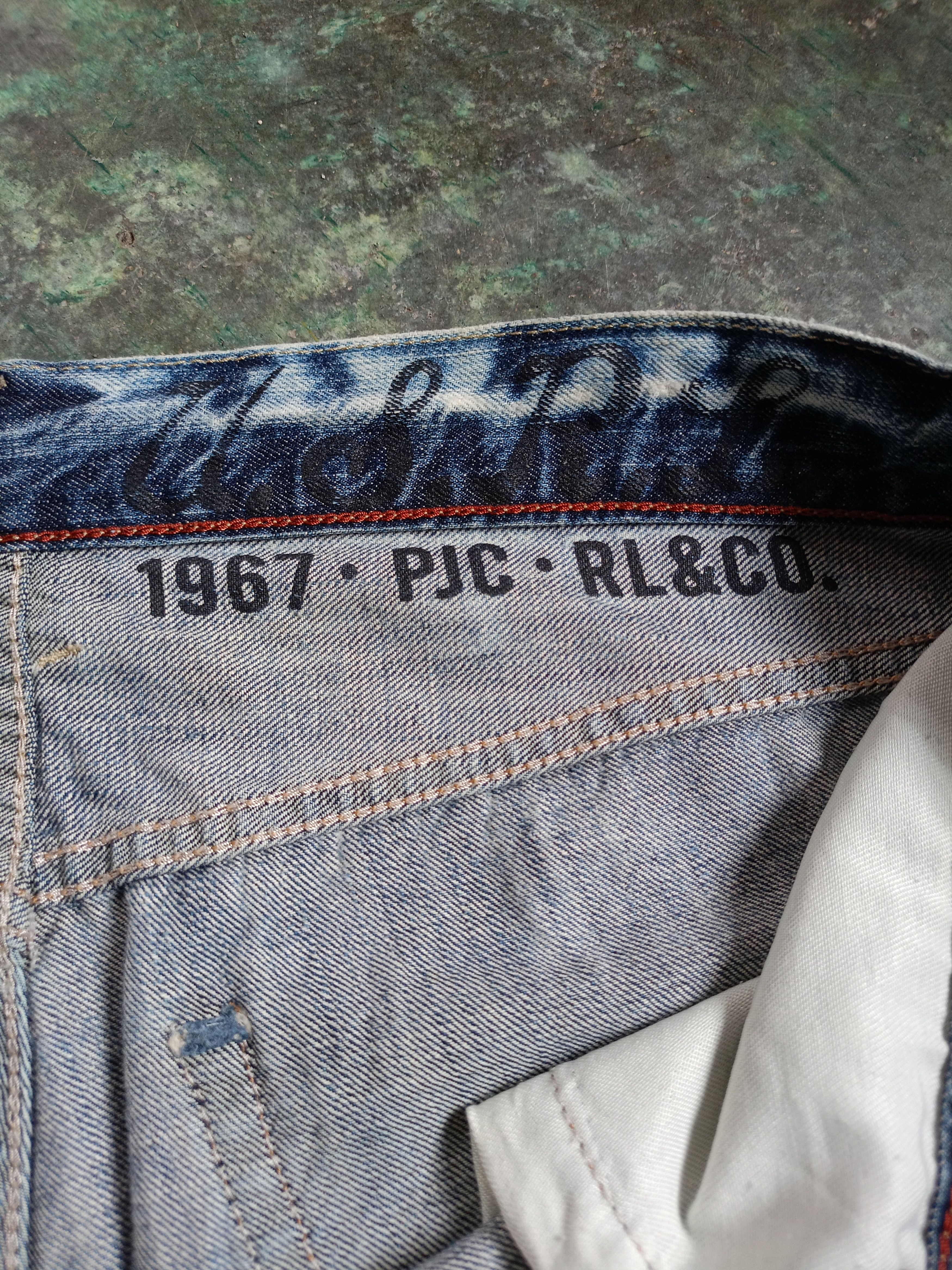 Ralph Lauren Ralph Lauren Distressed Denim Shorts Pants Size US 33 - 12 Thumbnail