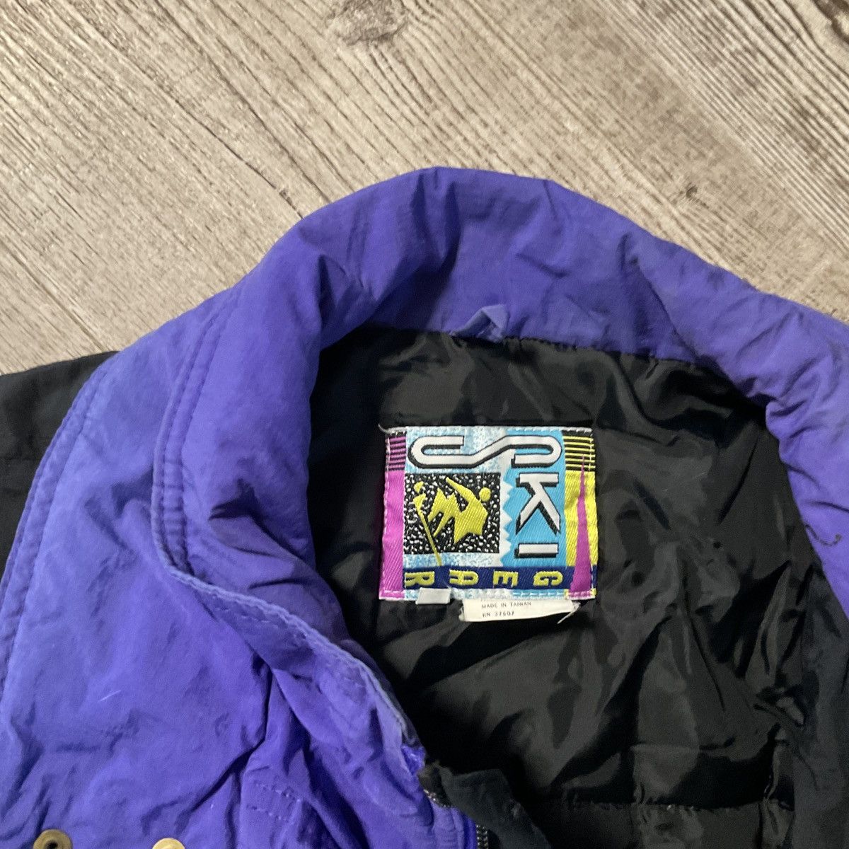 Other Vintage 90s SKI GEAR Puffer Black & Purple Retro Ski Parka Size US S / EU 44-46 / 1 - 3 Thumbnail