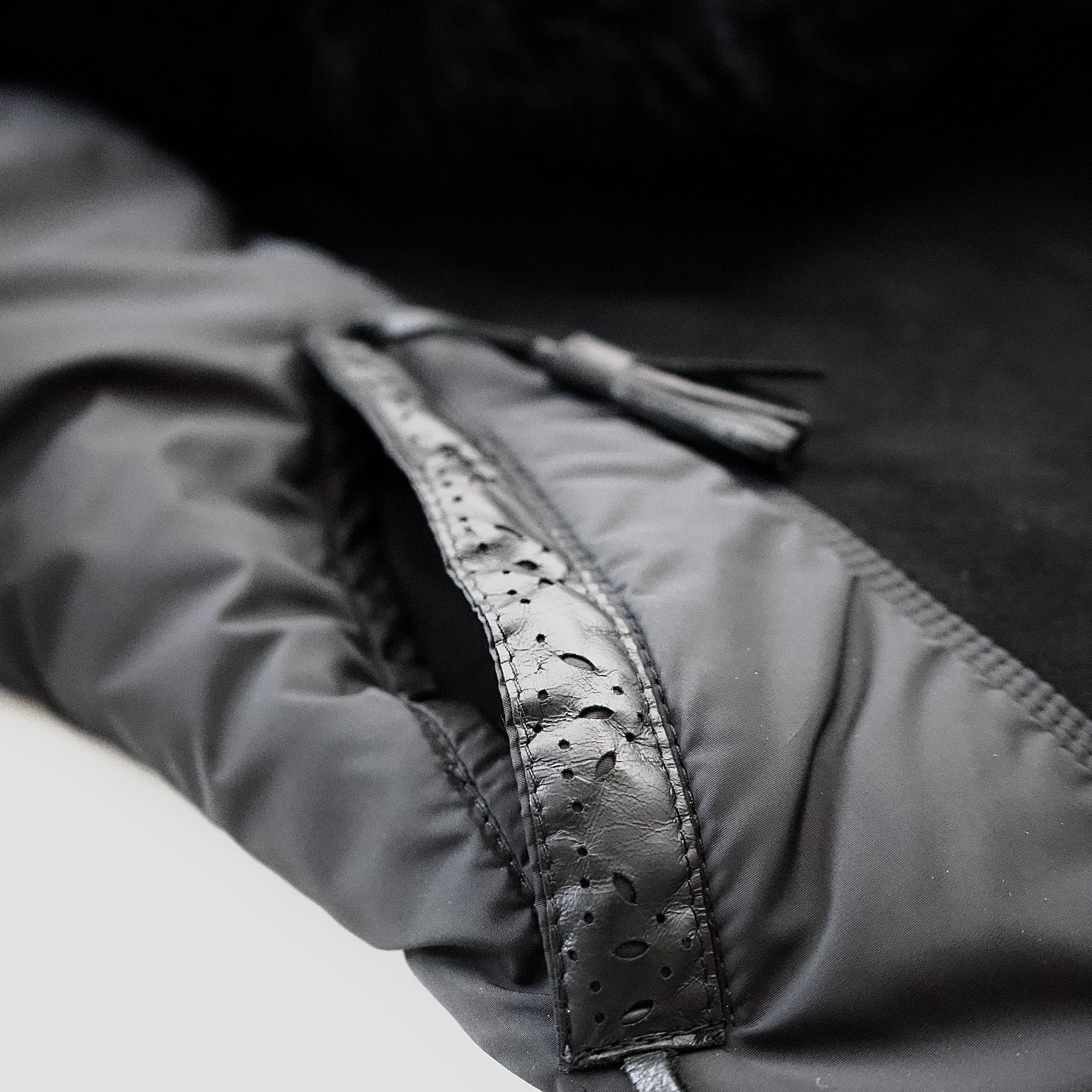 Alexander McQueen F/W2004 "The Catwalk" shearling jacket Size M / US 6-8 / IT 42-44 - 12 Thumbnail