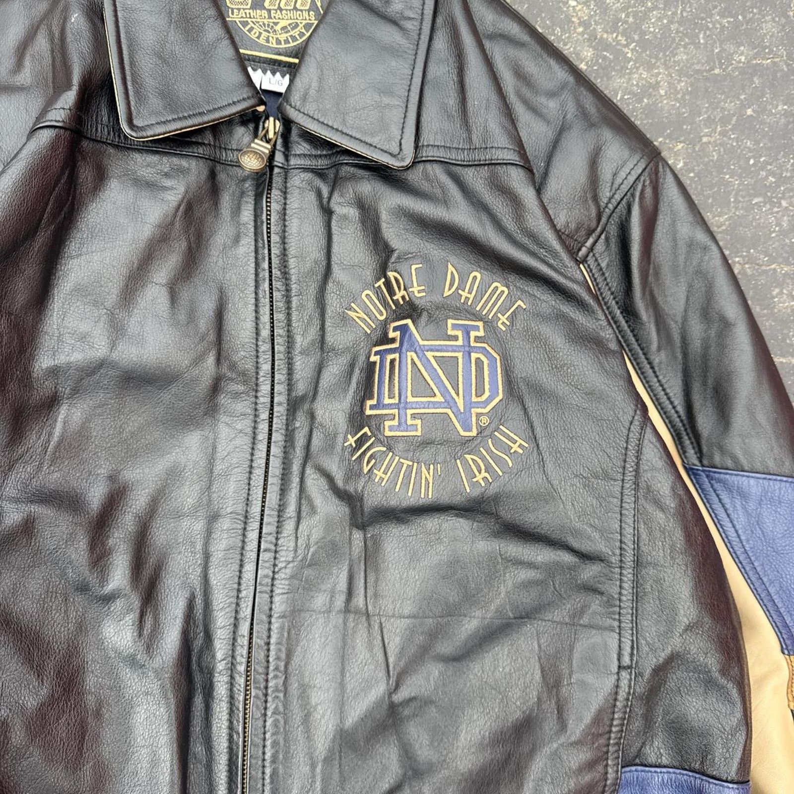 Vintage Vintage 90 University of Notre Dame Leather Jacket Sz Large Size US L / EU 52-54 / 3 - 3 Thumbnail