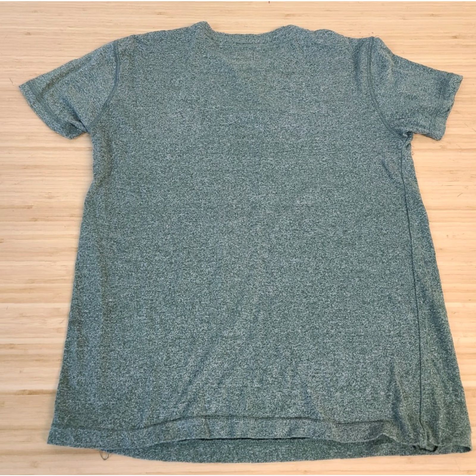 Vintage Alpha Men’s Shirt Men’s Small T-Shirt S Green Banana T-Shirt Mens Shirt Banana Green S Mens Size US S / EU 44-46 / 1 - 2 Thumbnail